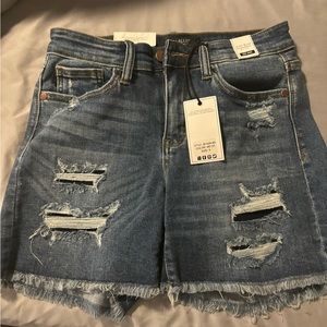 Judy Blue mid-rise shorts
